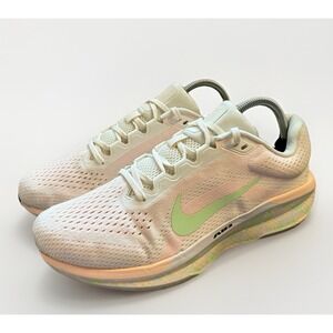 Nike Air Winflo 11 Womens Size 9 Sail Crimson‎ Green Running Shoes Sneakers EUC